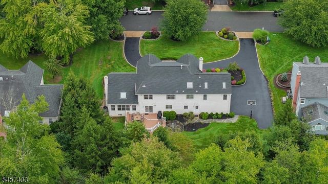 8 Downingtown Ct, Warren Twp., NJ 07059
