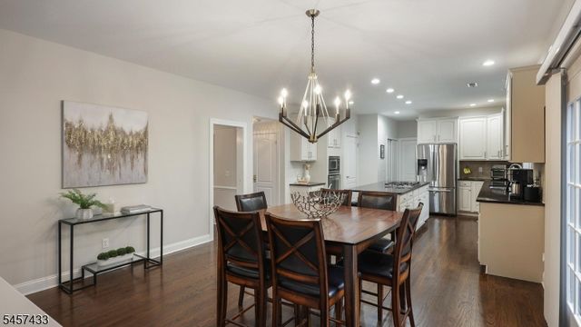 8 Downingtown Ct, Warren Twp., NJ 07059
