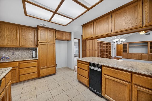 14 Rose River Ct, Sacramento, CA 95831