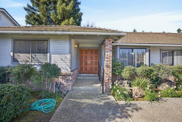 14 Rose River Ct, Sacramento, CA 95831