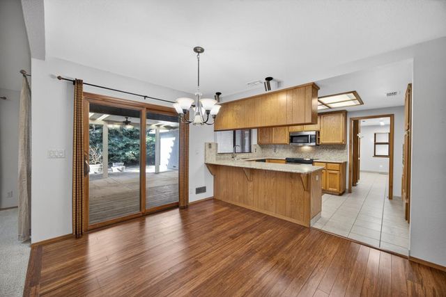 14 Rose River Ct, Sacramento, CA 95831