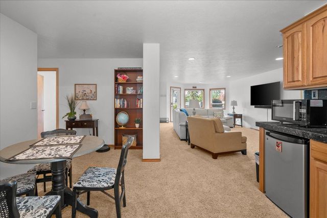 1525 N Lancashire Ln, Liberty Lake, WA 99019