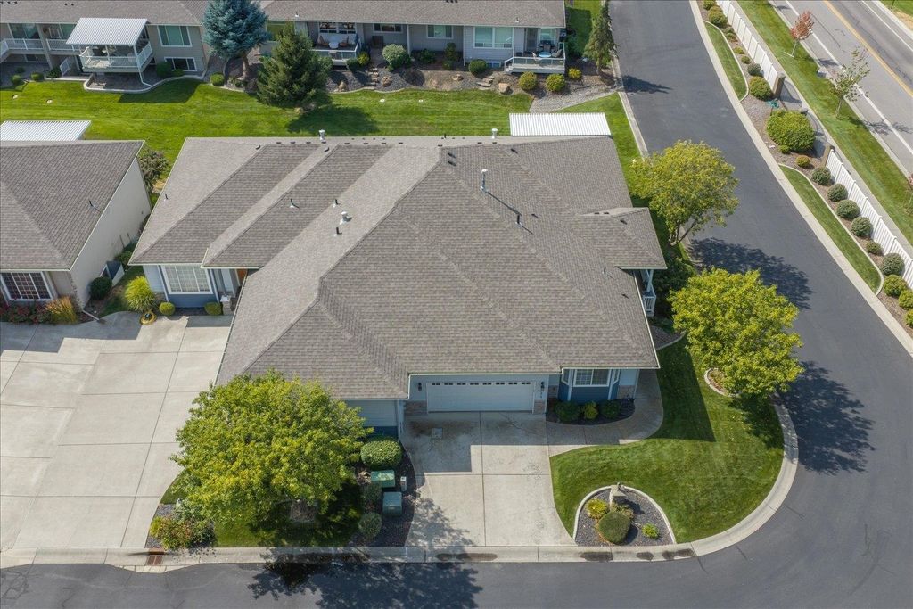 1525 N Lancashire Ln, Liberty Lake, WA 99019 photo 3