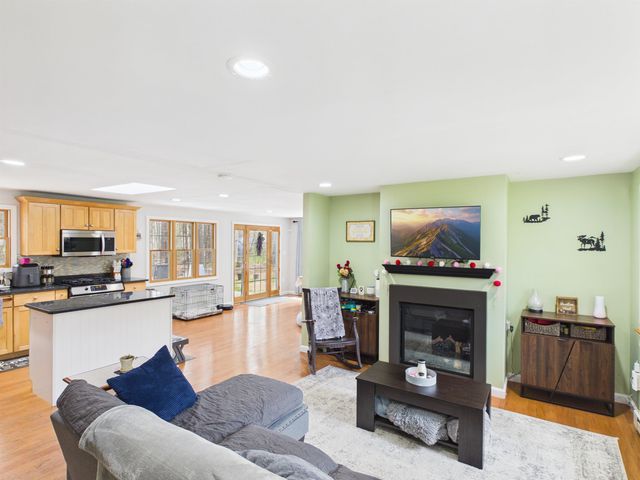 25 Partridge Knoll Road, Campton, NH 03223