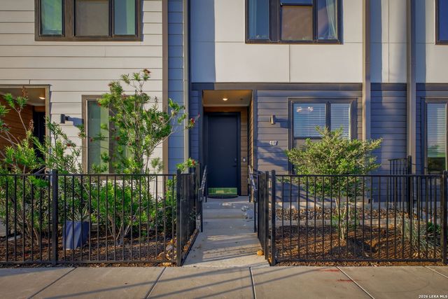 719 E Locust St Unit 4107, San Antonio, TX 78212