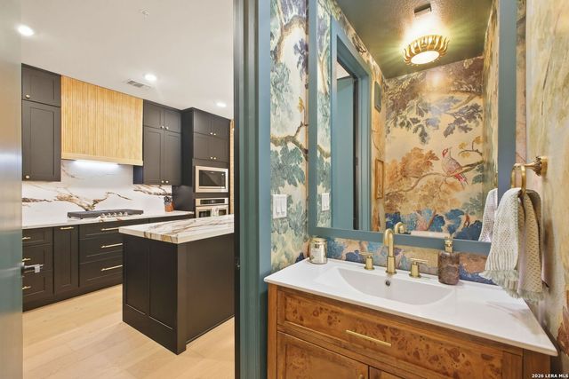 719 E Locust St Unit 4107, San Antonio, TX 78212