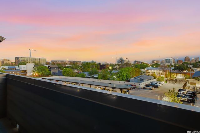 719 E Locust St Unit 4107, San Antonio, TX 78212
