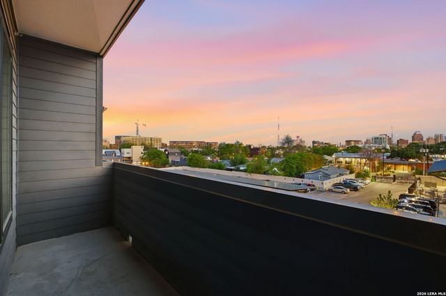 719 E Locust St Unit 4107, San Antonio, TX 78212
