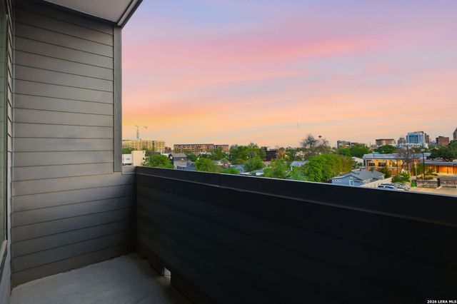 719 E Locust St Unit 4107, San Antonio, TX 78212
