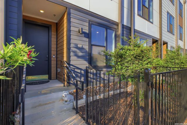 719 E Locust St Unit 4107, San Antonio, TX 78212