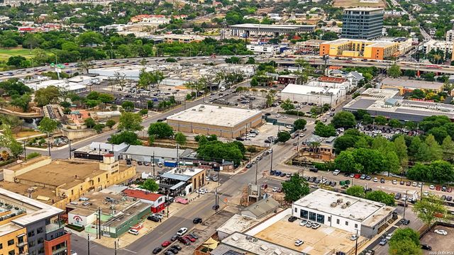 719 E Locust St Unit 4107, San Antonio, TX 78212