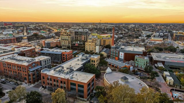 719 E Locust St Unit 4107, San Antonio, TX 78212