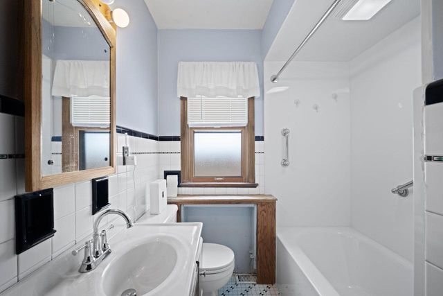 5144 S 43rd STREET, Greenfield, WI 53220