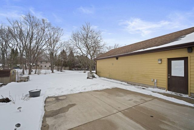 5144 S 43rd STREET, Greenfield, WI 53220