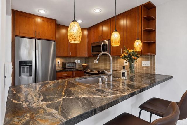 2348 La Costa Avenue 216, Carlsbad, CA 92009