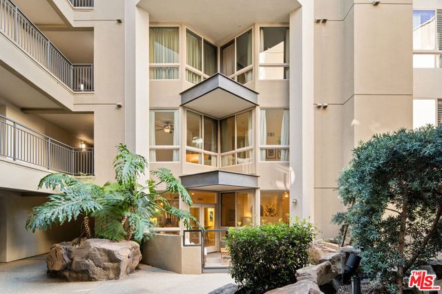13044 Pacific 108, Playa Vista, CA 90094