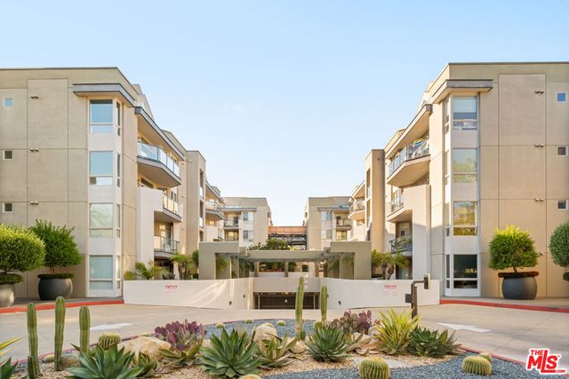 13044 Pacific 108, Playa Vista, CA 90094