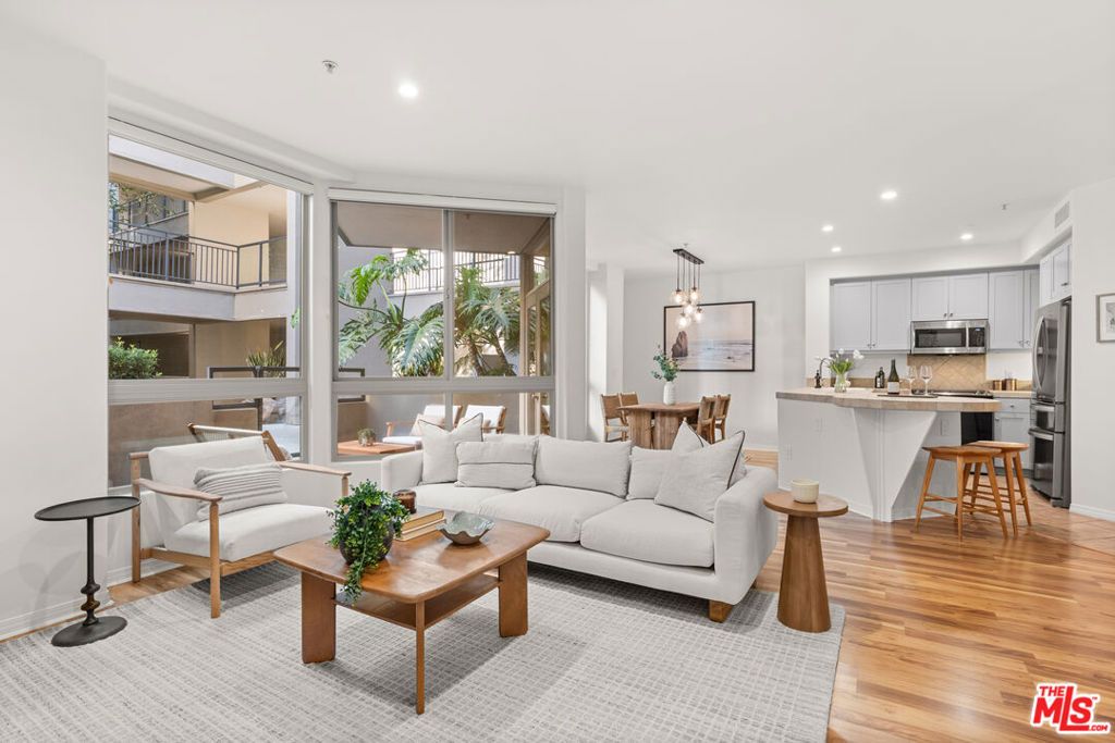 13044 Pacific 108, Playa Vista, CA 90094