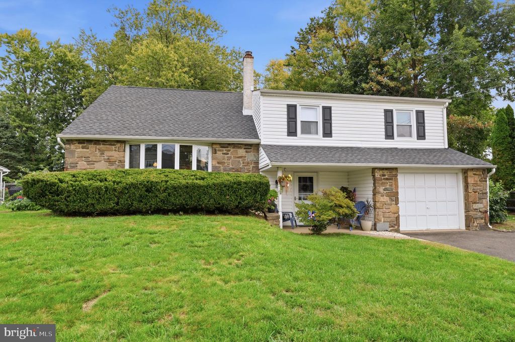 177 SHARE DR, MORRISVILLE, PA 19067 — photo 2