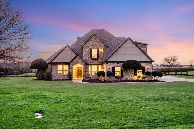 2705 Kerry Court, Denton, TX 76226
