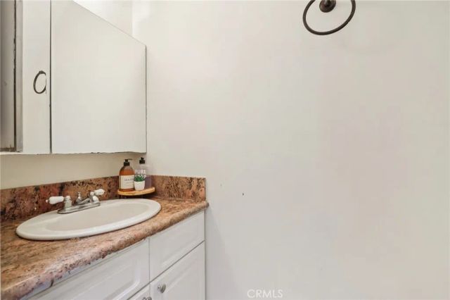 7320 Lennox Avenue D11, Van Nuys, CA 91405