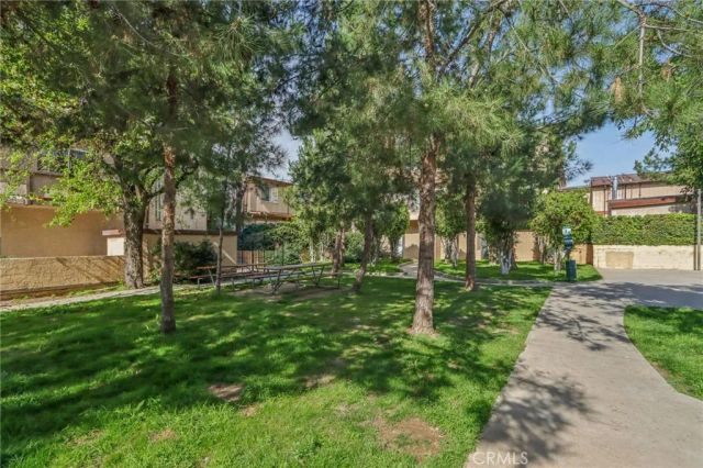 7320 Lennox Avenue D11, Van Nuys, CA 91405