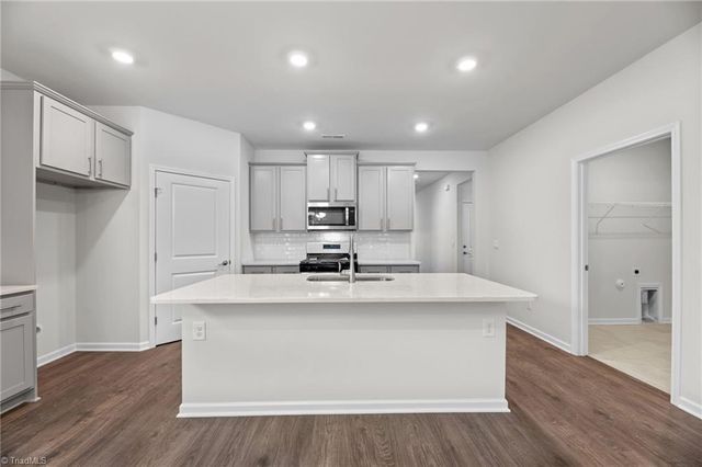 1668 Abberly Place, Graham, NC 27253