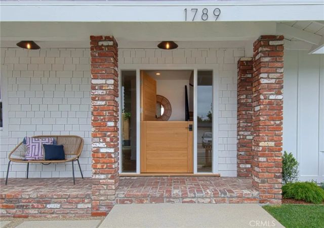 1789 Rogers Place, Costa Mesa, CA 92627