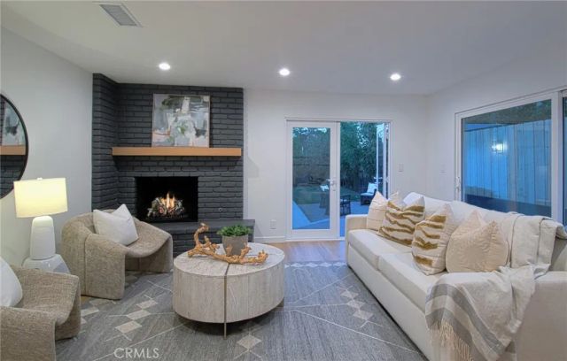 1789 Rogers Place, Costa Mesa, CA 92627