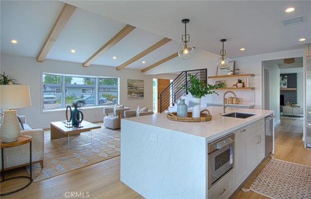 1789 Rogers Place, Costa Mesa, CA 92627