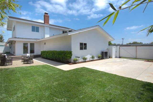 1789 Rogers Place, Costa Mesa, CA 92627