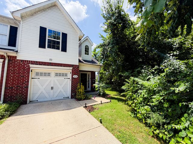 3048 Denny Brooke Ln, Smyrna, TN 37167