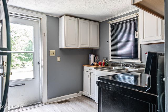 712 Washington Avenue, Hamlet, NC 28345