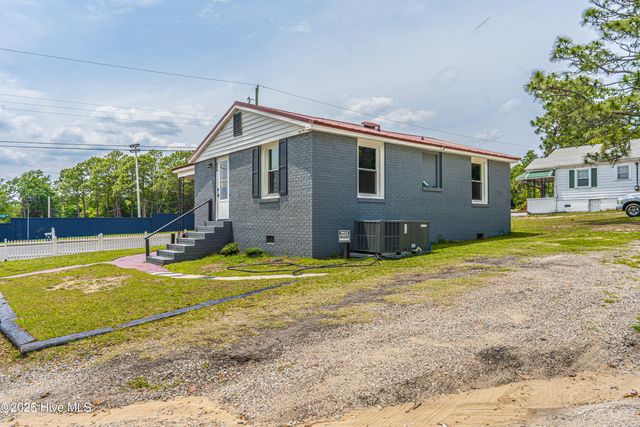 712 Washington Avenue, Hamlet, NC 28345