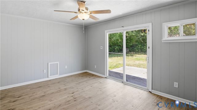 3613 Creekwood Dr, Hopewell, VA 23860