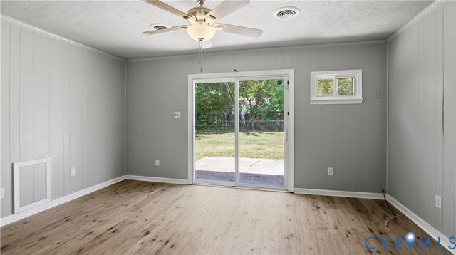 3613 Creekwood Dr, Hopewell, VA 23860
