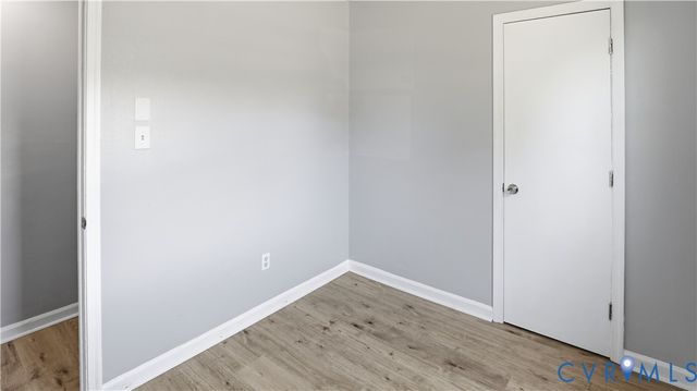 3613 Creekwood Dr, Hopewell, VA 23860