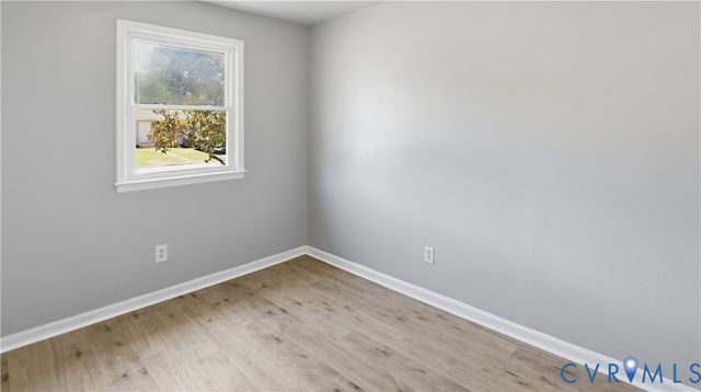 3613 Creekwood Dr, Hopewell, VA 23860
