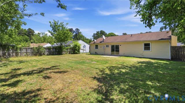 3613 Creekwood Dr, Hopewell, VA 23860