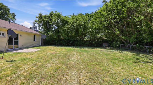 3613 Creekwood Dr, Hopewell, VA 23860