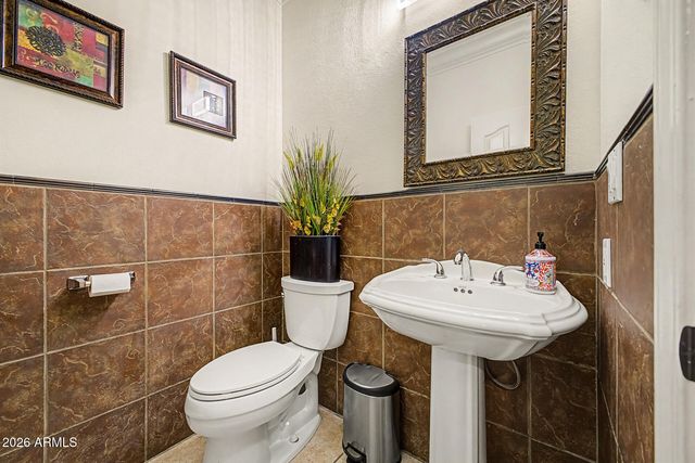 4637 W MISTY WILLOW Lane, Glendale, AZ 85310