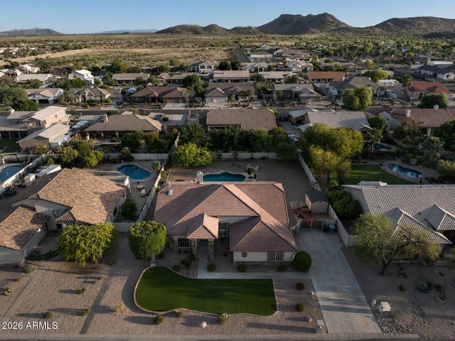 4637 W MISTY WILLOW Lane, Glendale, AZ 85310