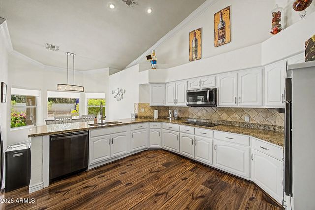 4637 W MISTY WILLOW Lane, Glendale, AZ 85310