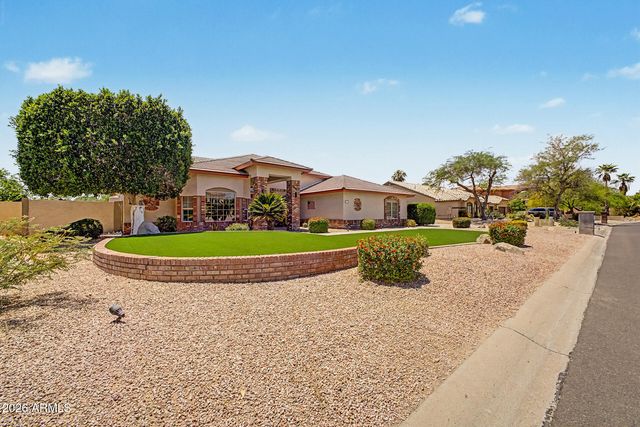 4637 W MISTY WILLOW Lane, Glendale, AZ 85310