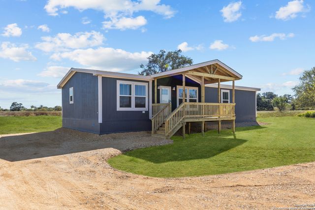 2240 Stevens Rd, Somerset, TX 78069