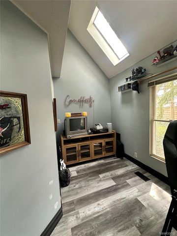 1256 Pine Street, Lapeer, MI 48446