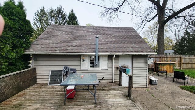 1256 Pine Street, Lapeer, MI 48446