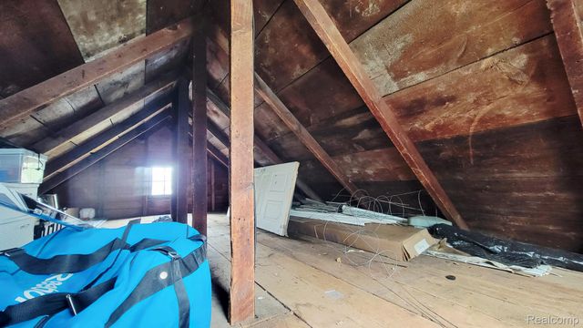 1256 Pine Street, Lapeer, MI 48446