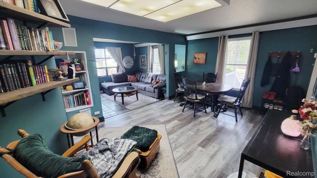 1256 Pine Street, Lapeer, MI 48446