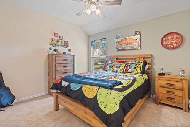 8901 Hillview Drive, Godley, TX 76044